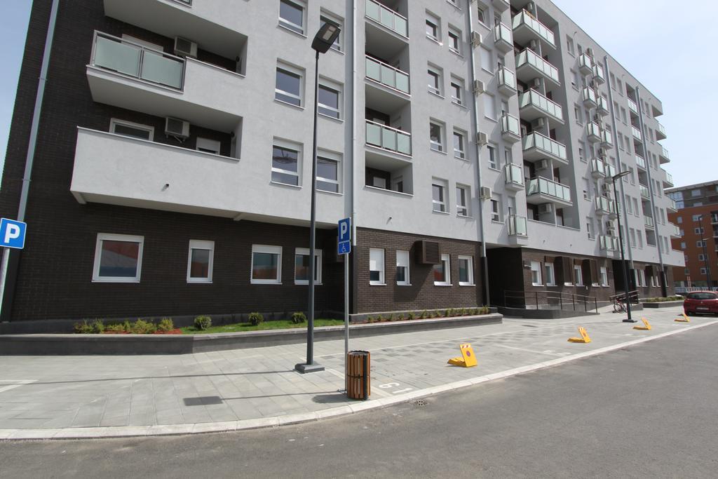 Riviera New Belgrade Apartment, Parking 5 Eur Per Day Екстер'єр фото
